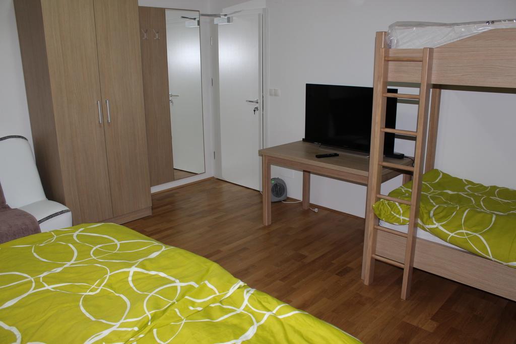 Hotel Hisa Nasprot Sonca Črnomelj Habitación foto